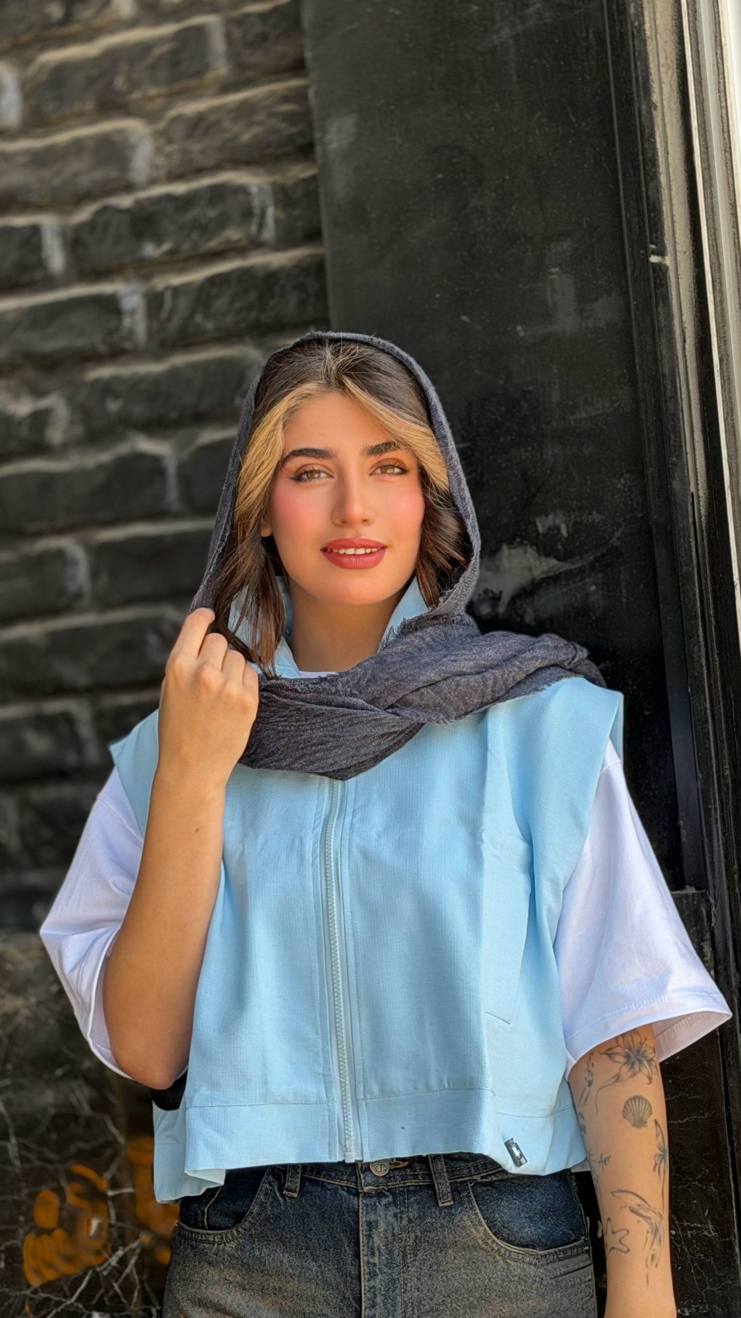 وست لنووین پایین گت آبی